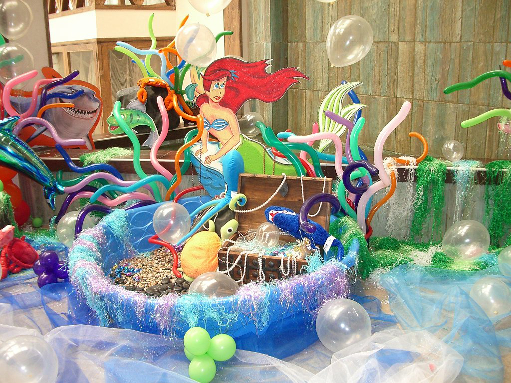 Little Mermaid party balloons by JoJoFun