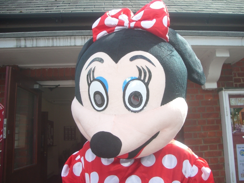 Minnie Mouse mascot