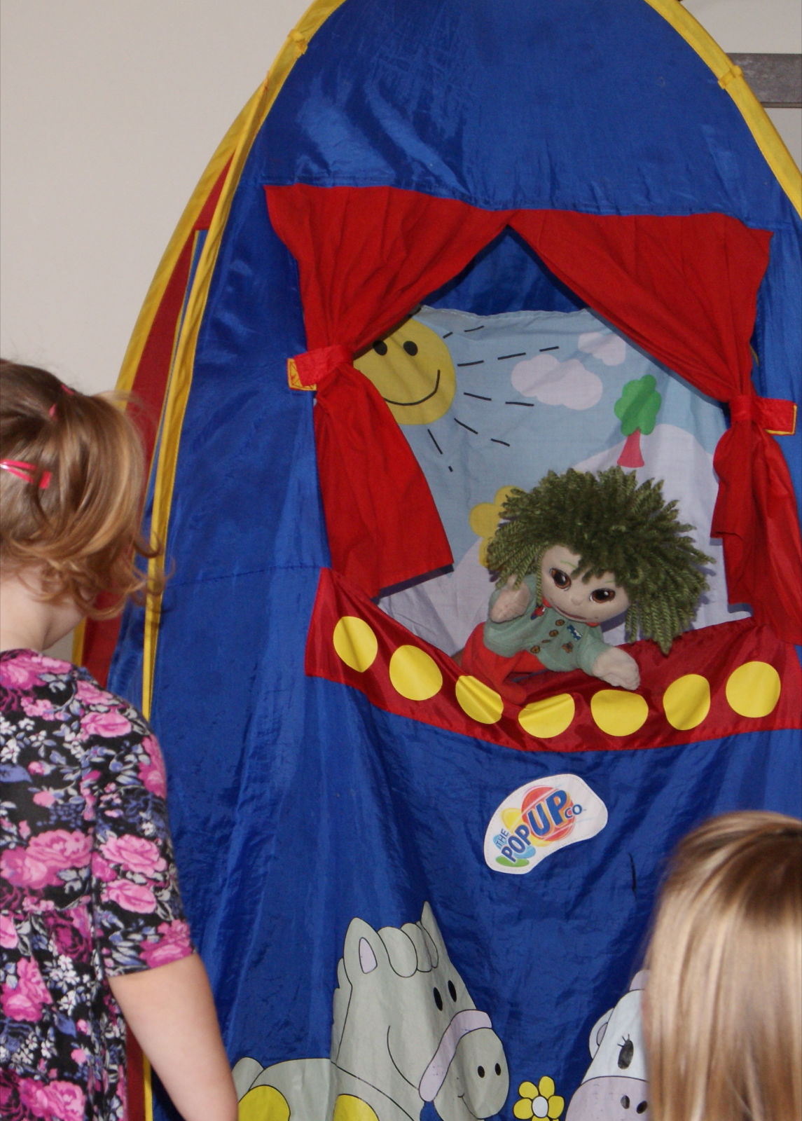 Puppet theatre for kids parties London