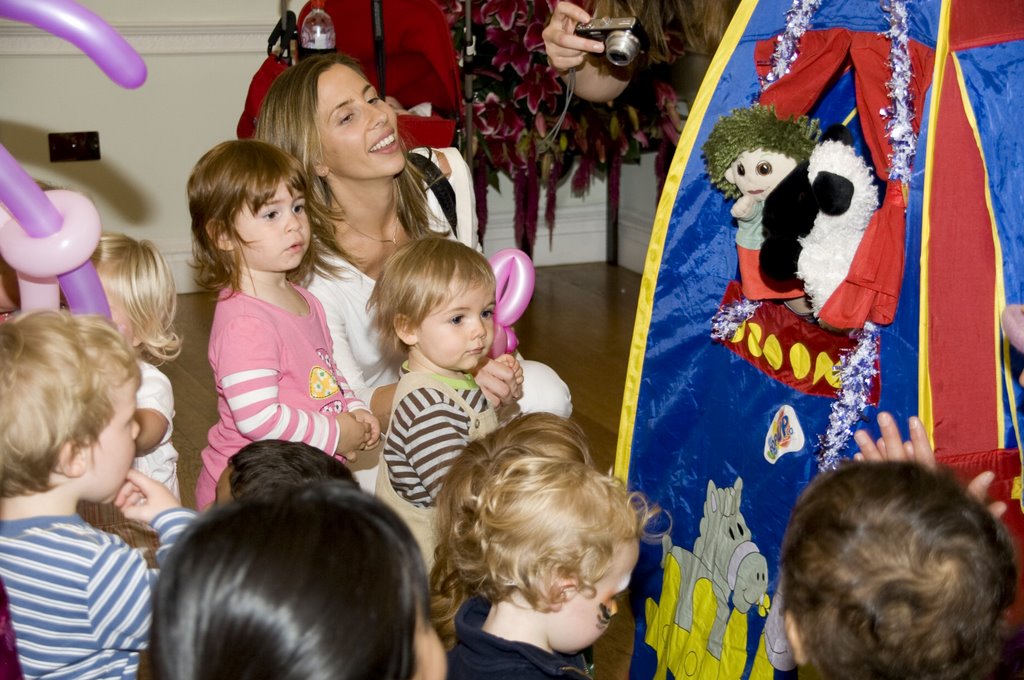 Puppets for children's parties in London