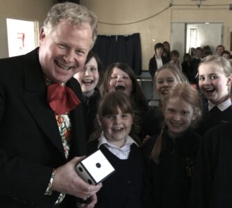 Kids party magic for schools