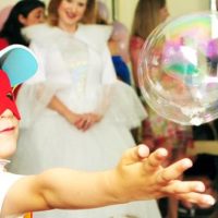 kids-party-bubble-show-london-jojofun
